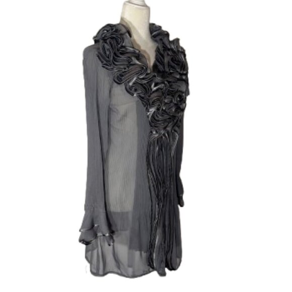 Pretty Angle Long Sleeve Button Up Gray Ruffle Silk Tunic - Small - Picture 4 of 9